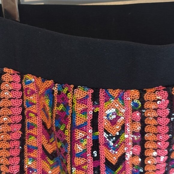 I Madeline Sequin Mini Skirt Sz M Fully Lined Geometric Aztec Design - Picture 8 of 8